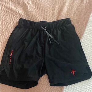 Black Athletic Shorts with Elastic Waistband and Breathable Fabric